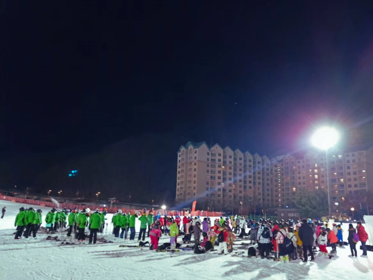 【首爾】忠州碎冰船、冰上釣鱒魚、滑雪趣