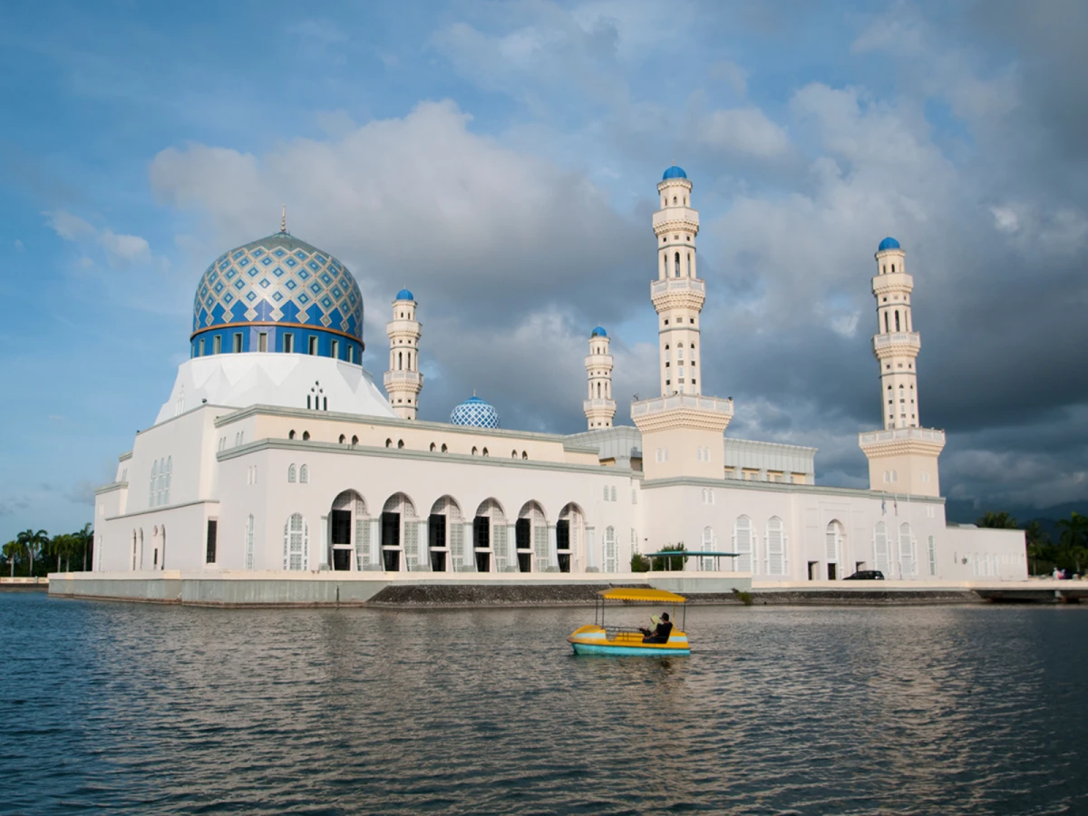 【快閃沙巴】沙巴州博物館、沙巴基金大廈、水上漂浮清真寺