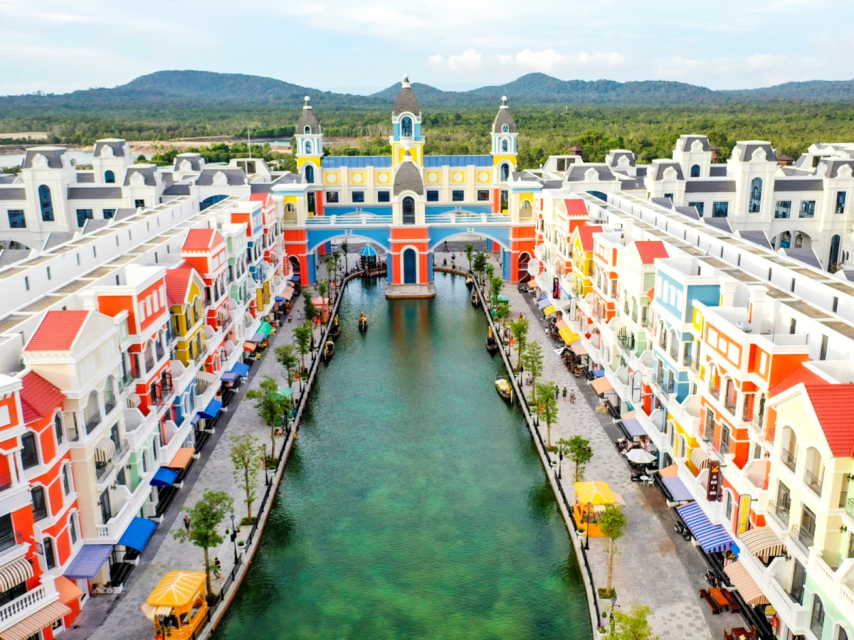 【快閃富國島】跨海纜車、地中海小鎮、富國大世界5/6日