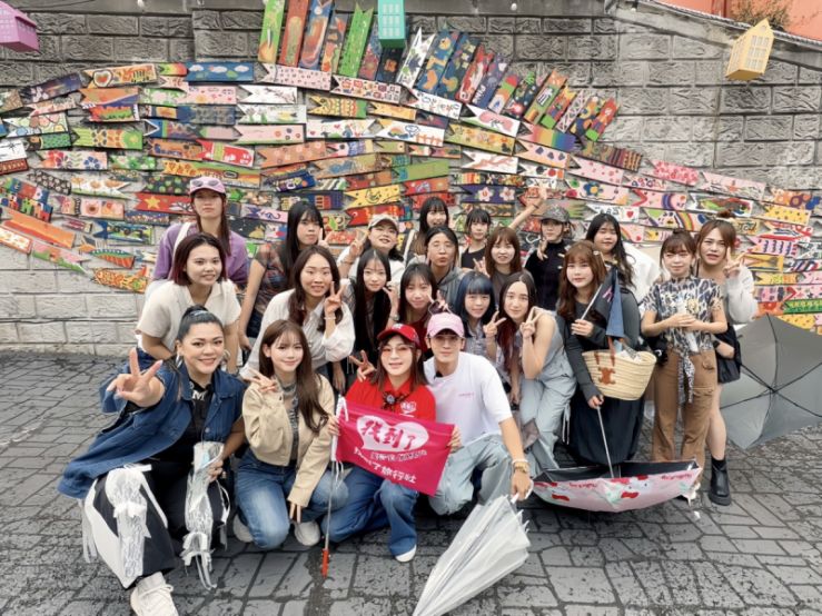 《吳人劉守》釜山行攜手找到了旅行社：彩樺帶你跟團爆笑玩翻天